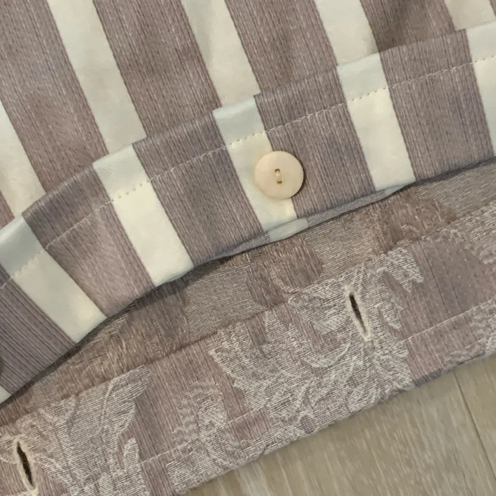 Duvet, reversible twin size, taupe/grey with button closure, 2 tassels.